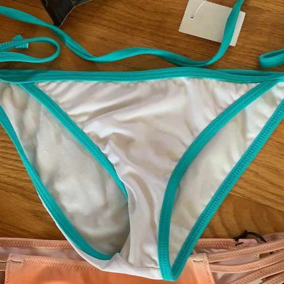 Beach Bundle👙☀️ - Picture 7 of 14